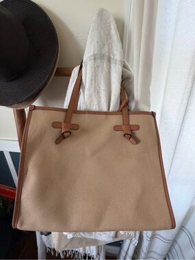 Gianni Chuarini Firenze Tote Bag